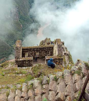 Huayna Picchu visto de cima em Machu Picchu